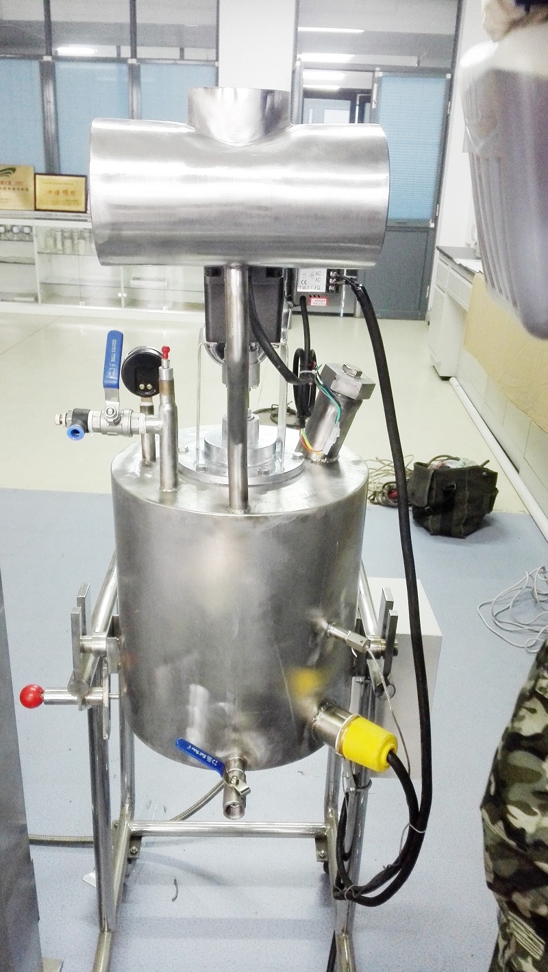 農(nóng)大實(shí)驗(yàn)室設(shè)備安裝調(diào)試中 農(nóng)大實(shí)驗(yàn)室設(shè)備安裝調(diào)試中