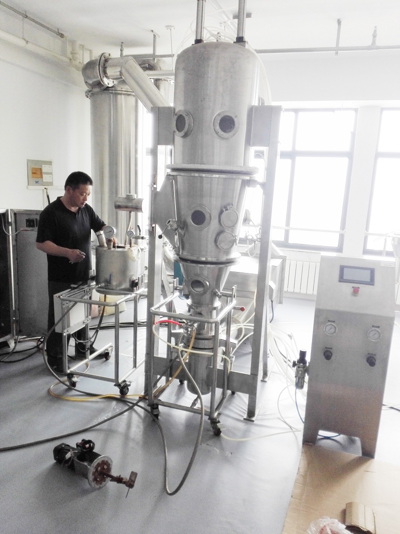 學(xué)校設(shè)備安裝中 學(xué)校設(shè)備安裝中